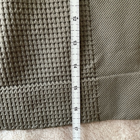 2/$20 ✨NWOT All in Motion Seamless Baby T-Shirt Dark Brown Size M - Picture 5 of 8